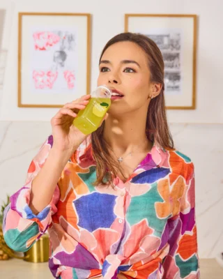 En plus d’une bonne alimentation, n’oubliez pas de rester hydraté 💦 Avec les boissons by Pokawa tu peux t’hydrater et te régaler 😋« vivez sainement soyez gourmands » 🌈#pokawa #pokebowl #poke #healthyfood